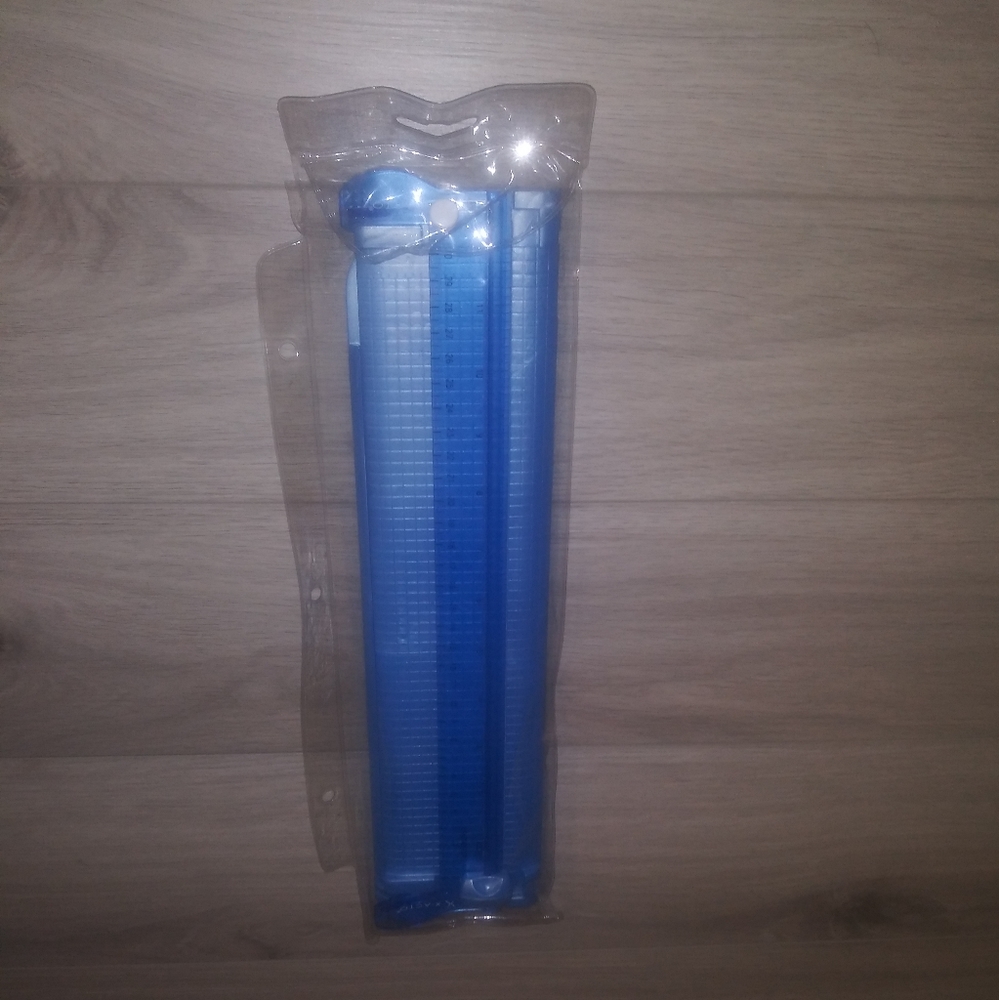 Mini Portable Paper Cutting Tool by X-ACTO -  Blue - NWT